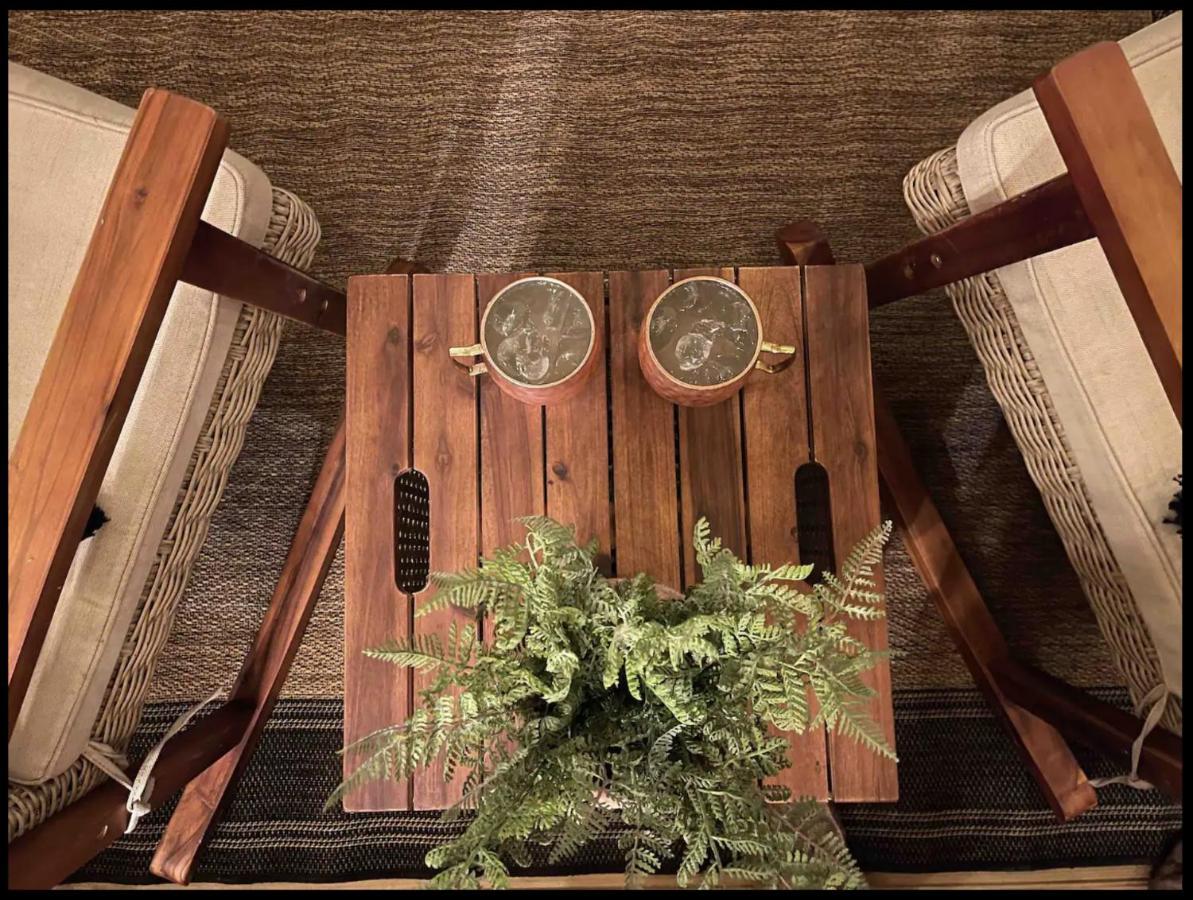 Firefly Season Glamping Hotell Sevierville Eksteriør bilde