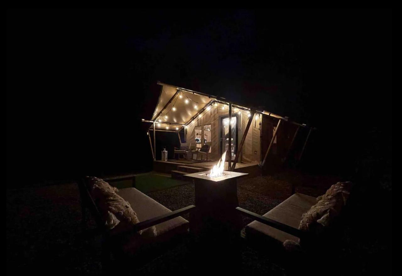 Firefly Season Glamping Hotell Sevierville Eksteriør bilde