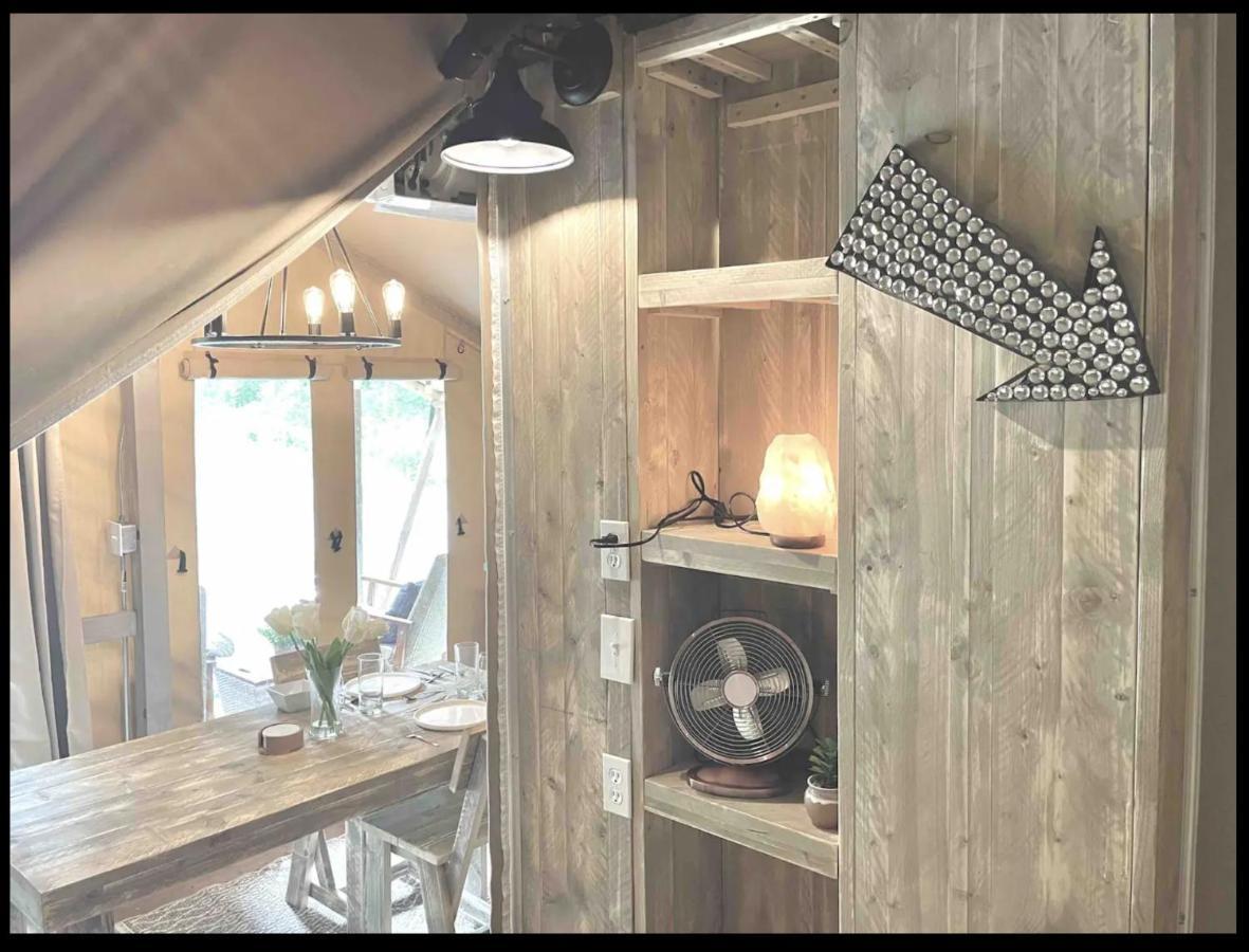 Firefly Season Glamping Hotell Sevierville Eksteriør bilde